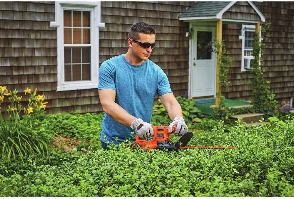 hedge trimmer