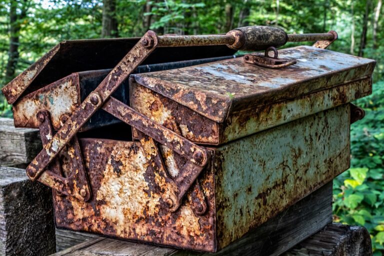 how to remove rust from tools