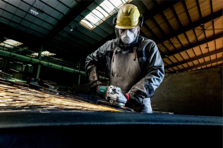 How to Use a Grinder